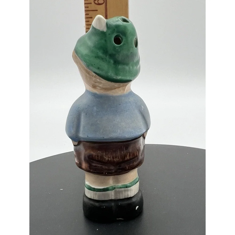Vintage GOEBEL HUMMEL Porcelain 2.75